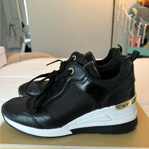 MICHAEL Michael Kors sneakers. Color: black. Size: 8